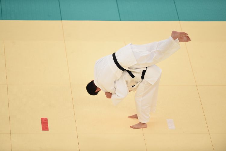 张志磊之后，又一位中国拳击人今天闪耀世界拳击舞台！